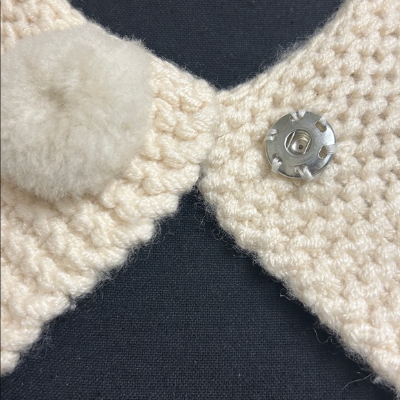 UGG Australia One Size Cream Knit Cardigan, Fits a Small, 58% Wool, EUC - Picture 10 of 11